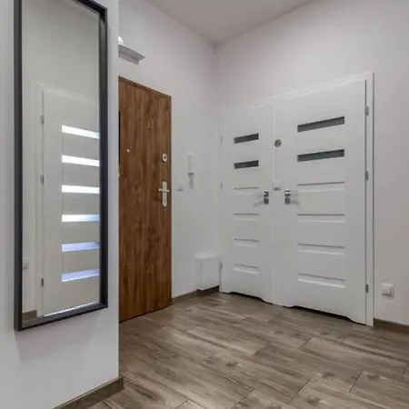 Geodezyjna'70 Cozy P3 * 华沙